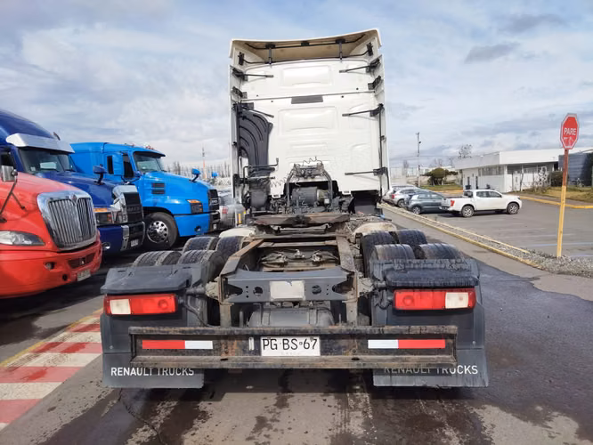 Tracto camion marca Renault modelo T480 - Imagen 9