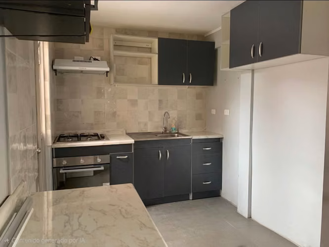 Cómoda casa frente a plazoleta – Villa El Patagual