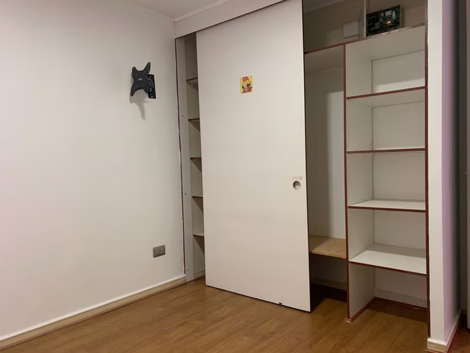Cómoda casa frente a plazoleta – Villa El Patagual