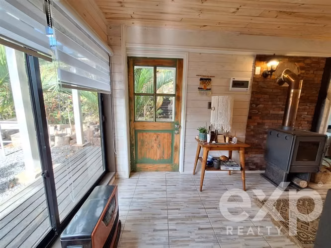 Vende Casa 96 m2 (3D 3B) en Pichilemu