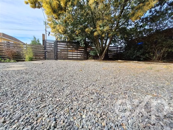 Vende Casa 96 m2 (3D 3B) en Pichilemu