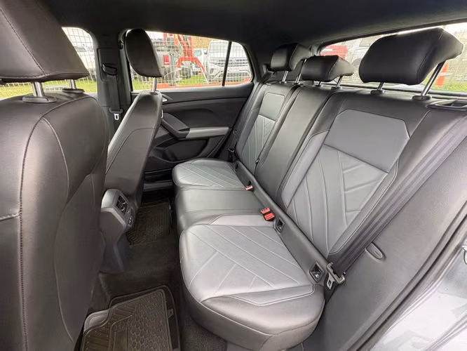 VOLKSWAGEN T-CROSS 2025
