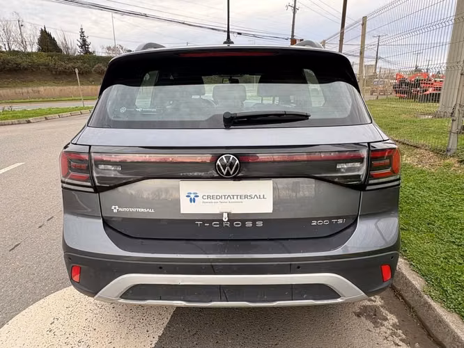 VOLKSWAGEN T-CROSS 2025