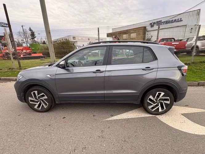 VOLKSWAGEN T-CROSS 2025