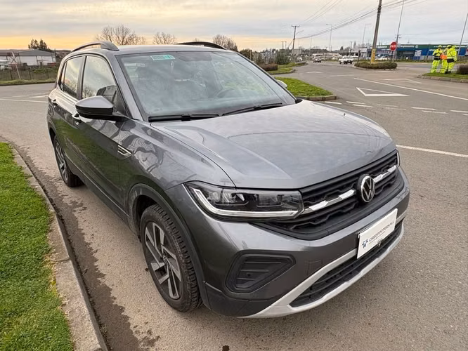 VOLKSWAGEN T-CROSS 2025