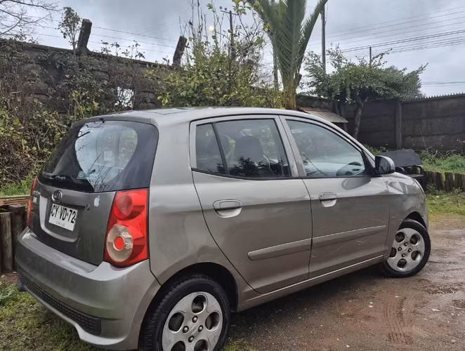 Se vende kia morning 2011