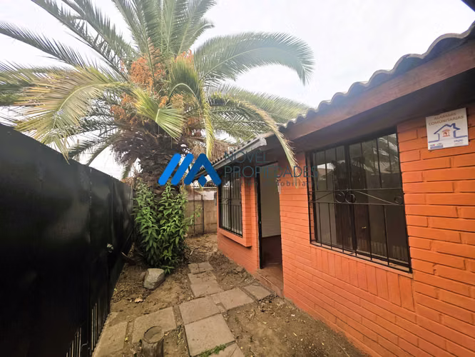 Casa en tranquilo sector (178137)
