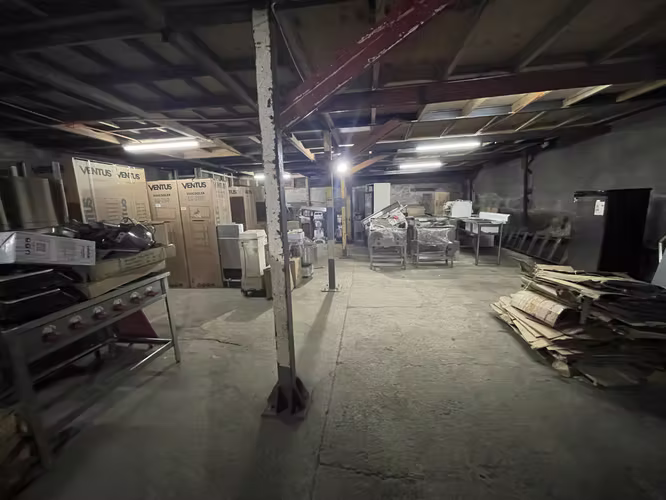 Se Arrienda Bodega 400 m2