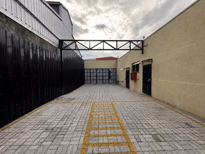 SE ARRIENDA LOCAL COMERCIAL O BODEGA (Concepción)