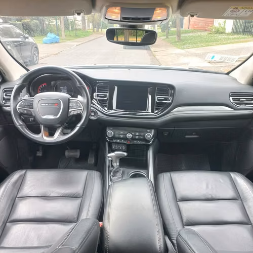 DODGE DURANGO SXT RWD AÑO 2023 FULL EQUIPO