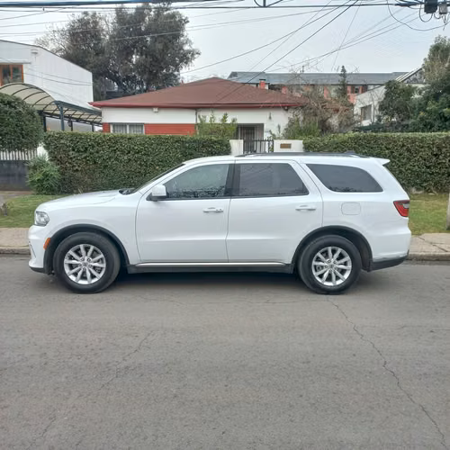 DODGE DURANGO SXT RWD AÑO 2023 FULL EQUIPO