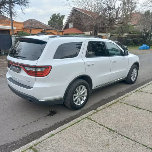 DODGE DURANGO SXT RWD AÑO 2023 FULL EQUIPO