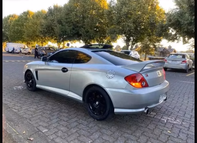 Hyundai tuscani top de línea