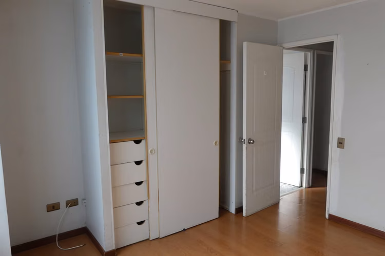 Arriendo amplia casa de 2 pisos en Condominio Las Palmas IV – Sector Sur de Arica