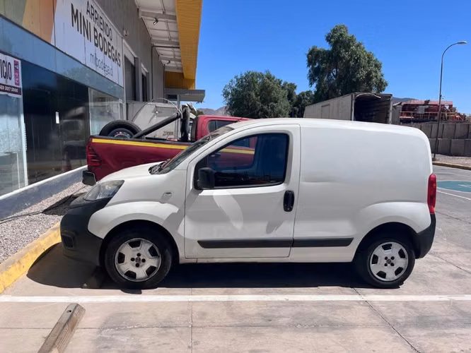 Vendo furgón RAM v700