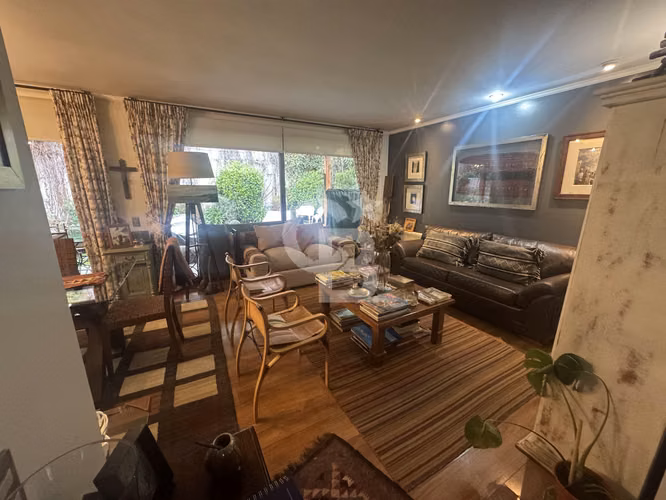 Acogedora Casa en Condominio en San Carlos de Apoquindo