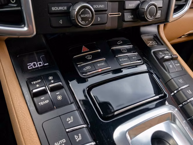 PORSCHE CAYENNE V6 E2 3.6 AUT 2016
