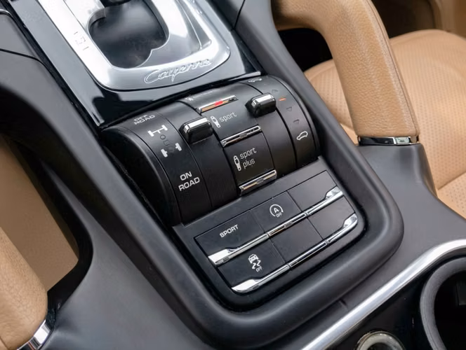 PORSCHE CAYENNE V6 E2 3.6 AUT 2016