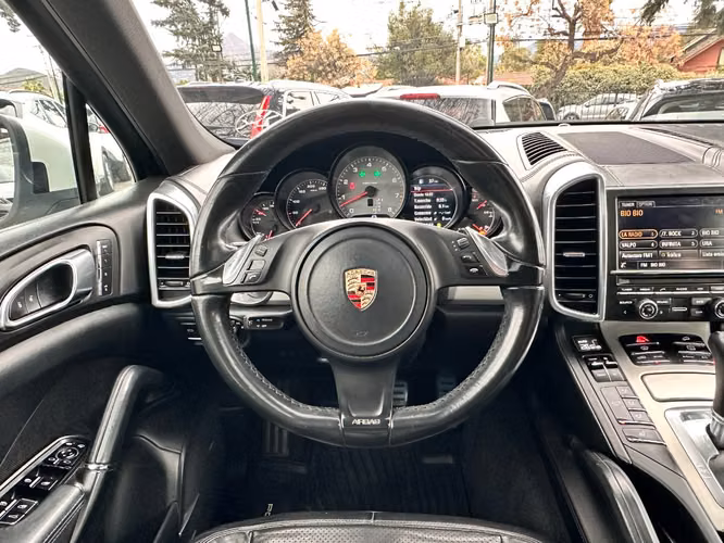 PORSCHE CAYENNE S 4.8 V8  2014