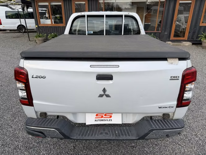 MITSUBISHI L200 4X2 2.4 MT6 WORK 2021