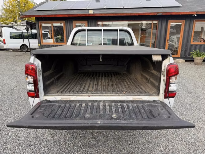 MITSUBISHI L200 4X2 2.4 MT6 WORK 2021