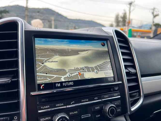 PORSCHE CAYENNE TURBO 4.8 2015