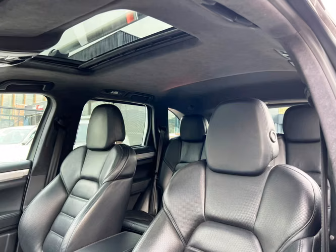 PORSCHE CAYENNE TURBO 4.8 2015