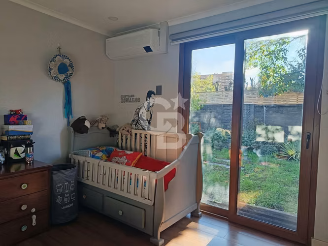 Casa en pasaje cerrado 3D+3B Sebastián Elcano Las Condes