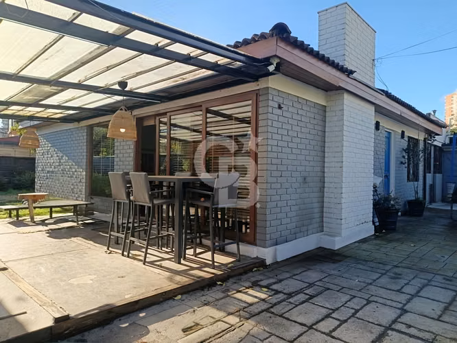 Casa en pasaje cerrado 3D+3B Sebastián Elcano Las Condes