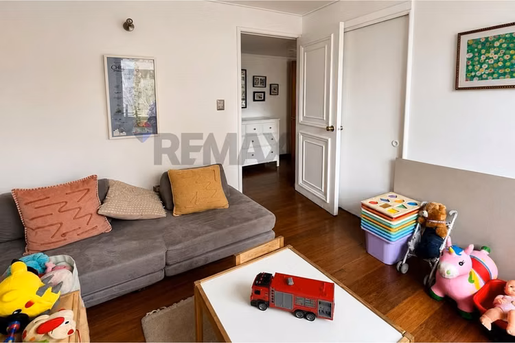 Remodelado y amplio departamento en las nieves
