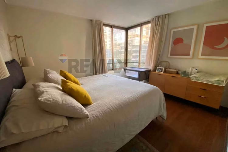 Remodelado y amplio departamento en las nieves