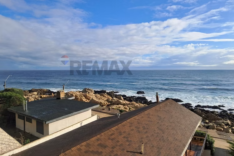 Casa el quisco con vista al mar