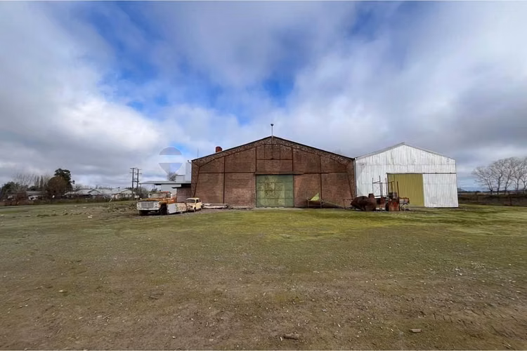 Venta 1.6 ha. bod y oficinas, km 288 ruta 5 sur