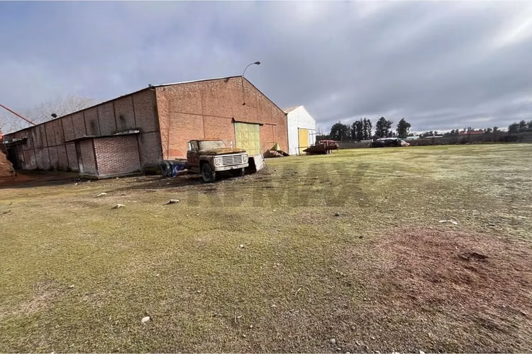 Venta 1.6 ha. bod y oficinas, km 288 ruta 5 sur