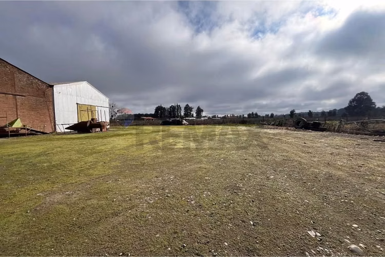 Venta 1.6 ha. bod y oficinas, km 288 ruta 5 sur