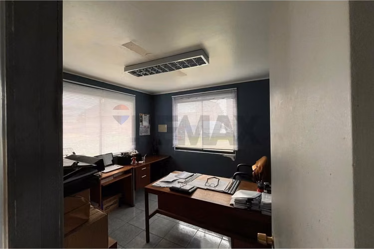 Venta 1.6 ha. bod y oficinas, km 288 ruta 5 sur