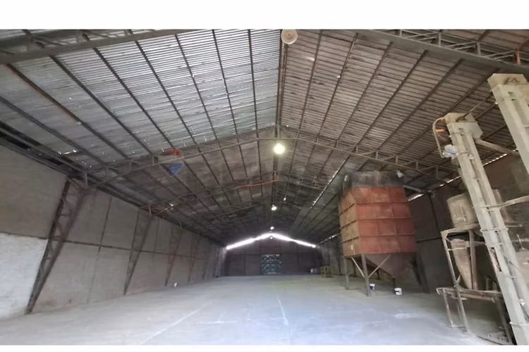 Venta 1.6 ha. bod y oficinas, km 288 ruta 5 sur