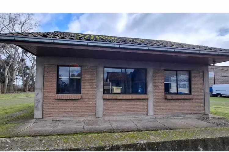 Venta 1.6 ha. bod y oficinas, km 288 ruta 5 sur