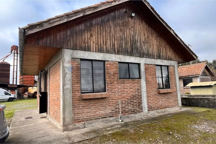 Venta 1.6 ha. bod y oficinas, km 288 ruta 5 sur