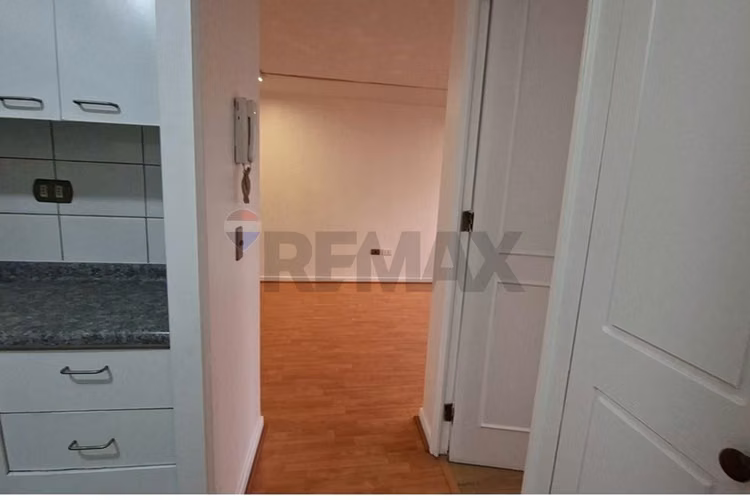 Se arrienda dpto 2d 1b e y bod santiago centro