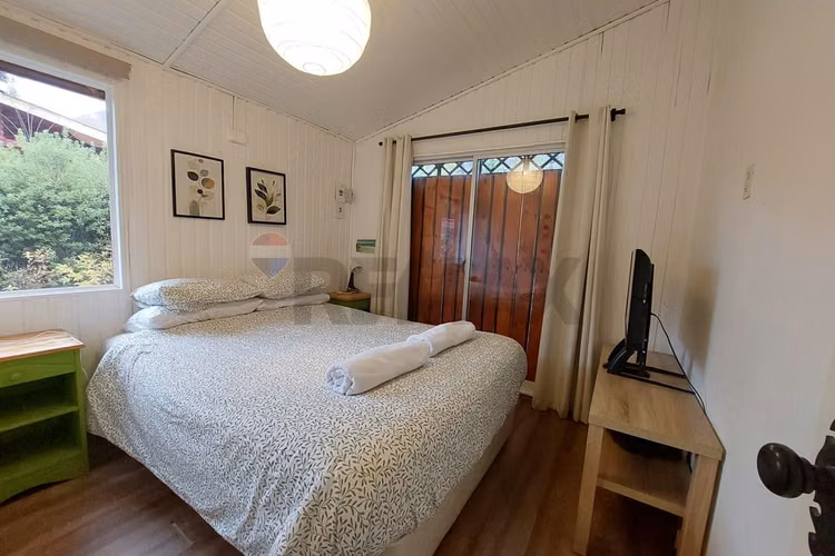 Casa con piscina en el ingenio