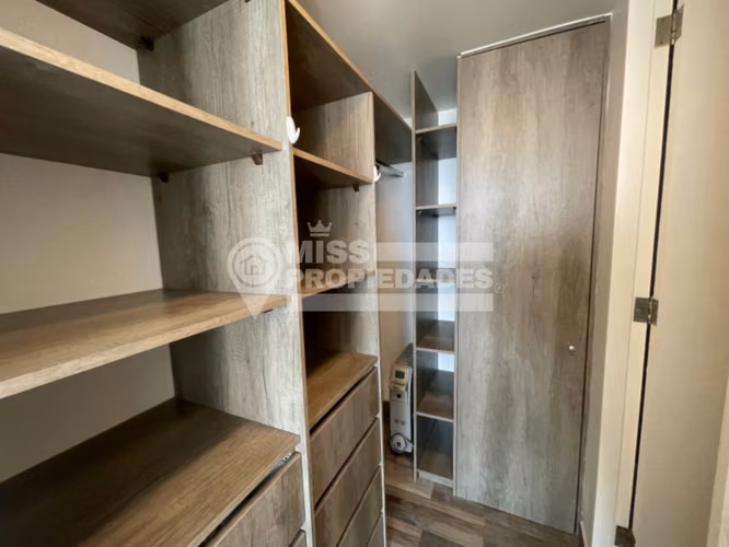 ARRIENDA DEPARTAMENTO AMOBLADO EDIFICIO PUERTO NUEVO