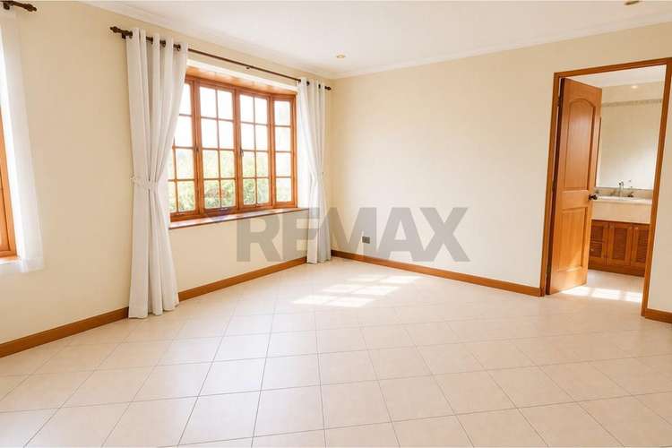 Casa amplia  avenida principal sector norte - Imagen 10