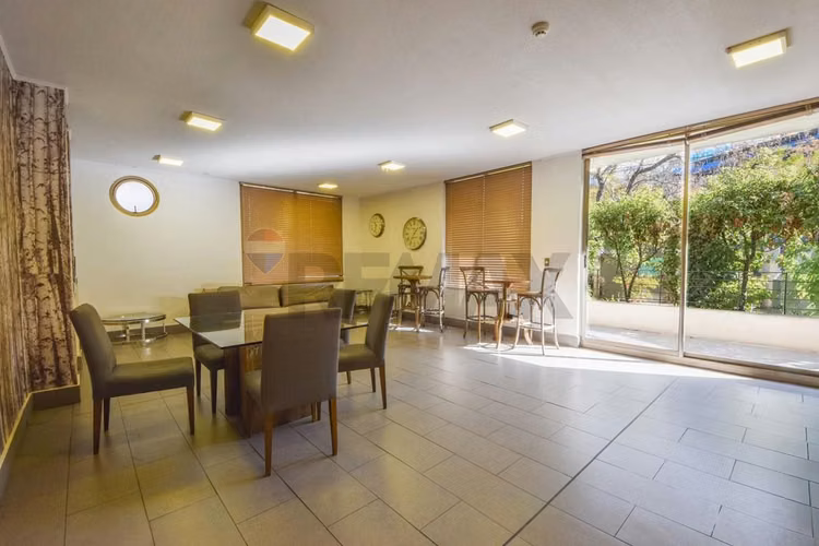 Venta depto. 1d/1b en dgnal vicuña mackenna