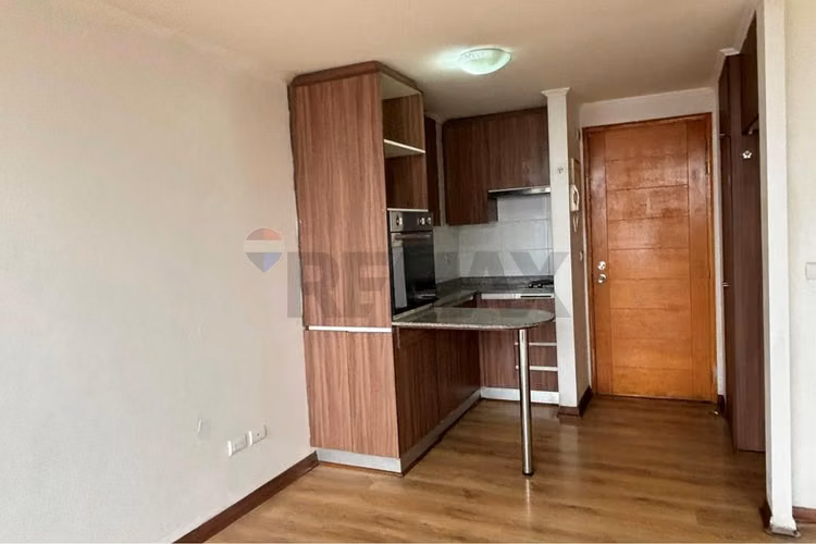 Se arrienda depto. 32 m² estación central
