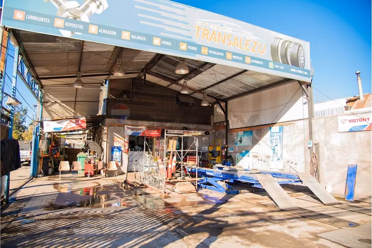 Propiedad comercial esquina con alto flujo