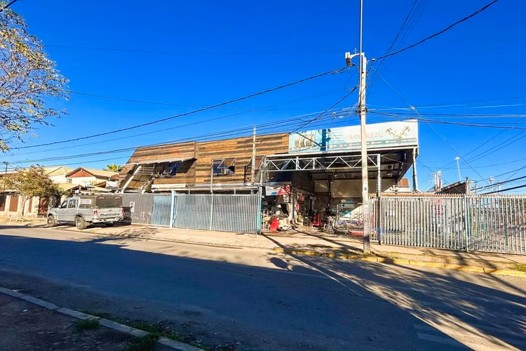 Propiedad comercial esquina con alto flujo