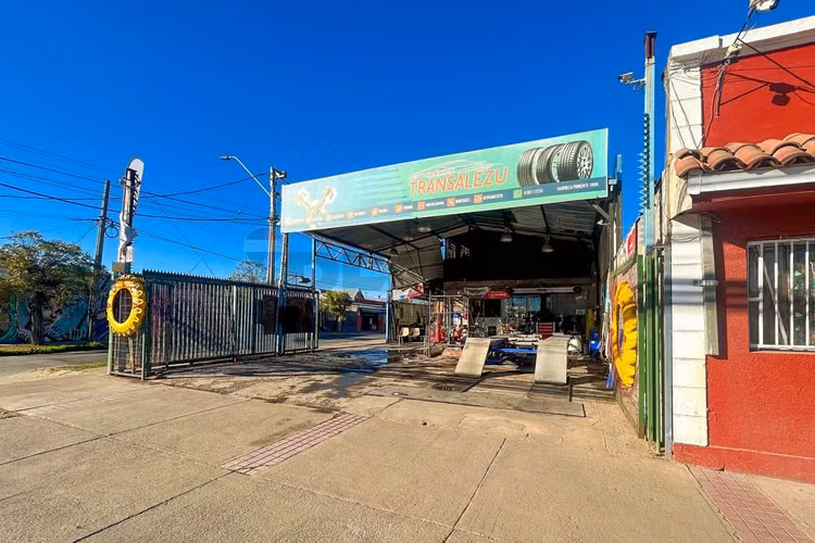 Propiedad comercial esquina con alto flujo