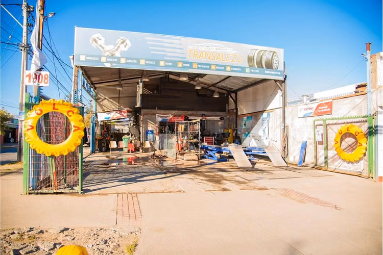 Propiedad comercial esquina con alto flujo