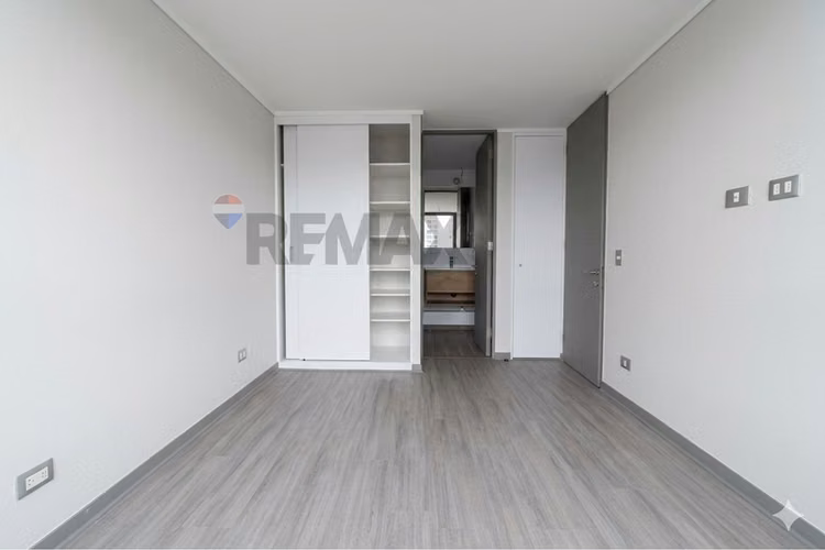 Arriendo de departamento nuevo en san miguel